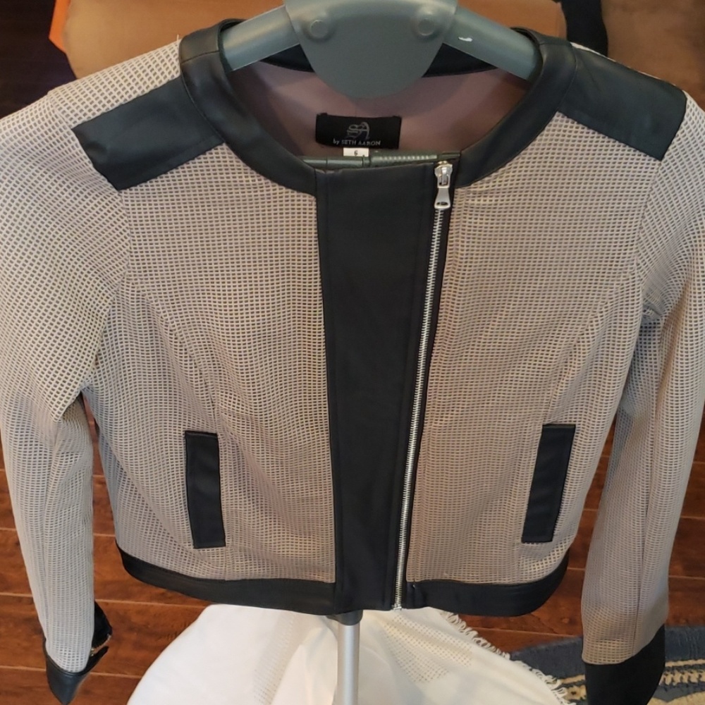 Jacket - Picture 2 of 3